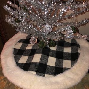 Wondershop Buffalo Plaid Mini Tree Skirt